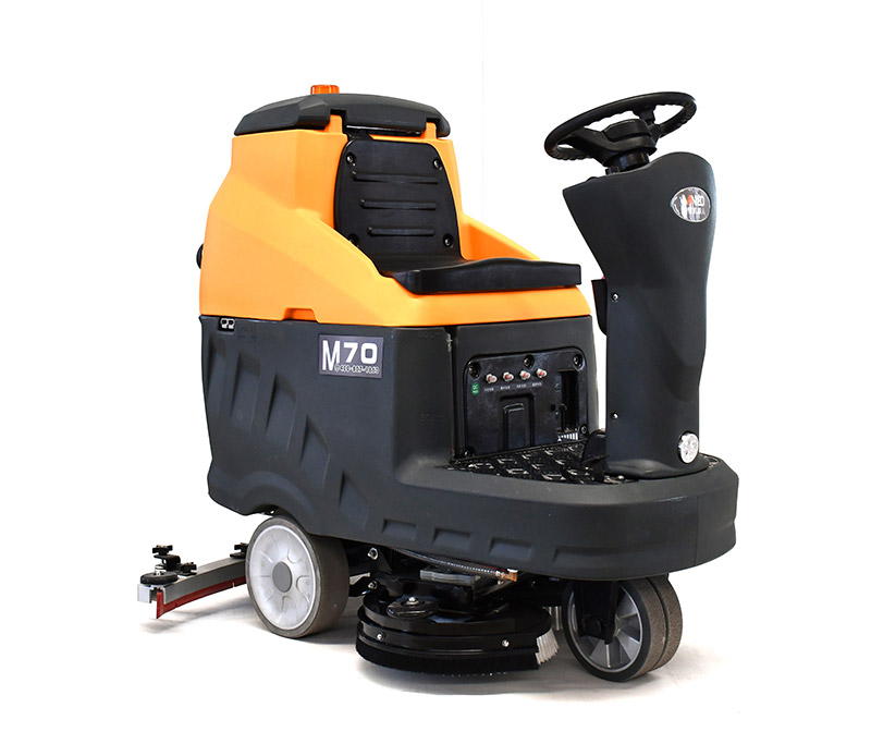 M70双刷驾驶式洗地机